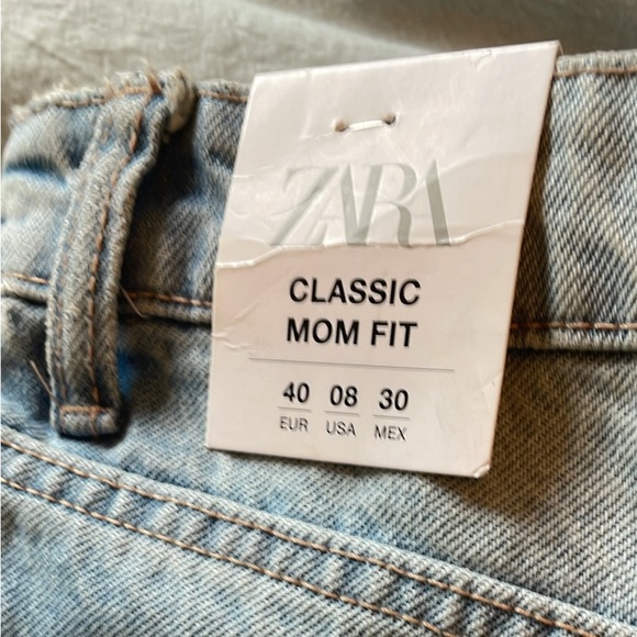 Zara Distressed Classic Mom Fit Jeans - Picture 3 of 3